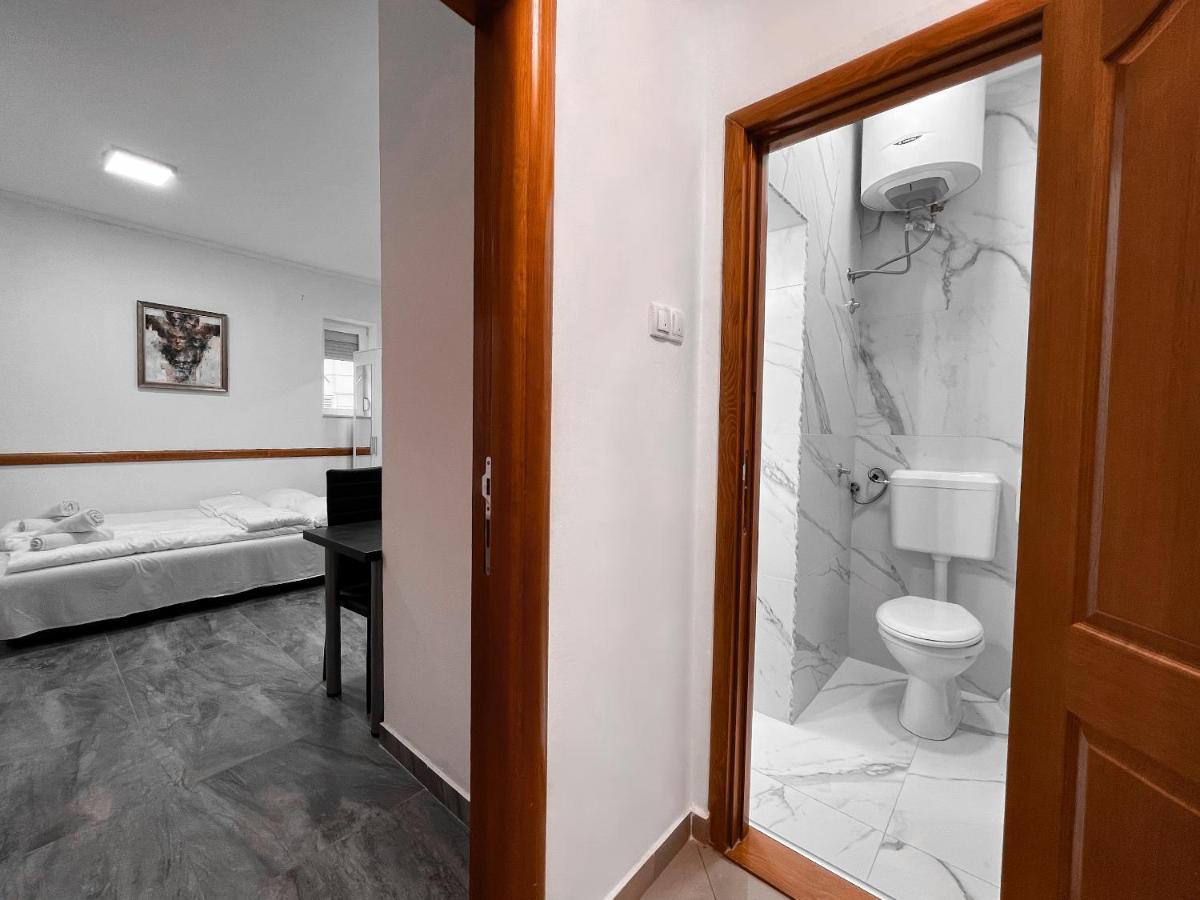 Apartament Stan Na Dan Sebastijan Banja Luka Zewnętrze zdjęcie