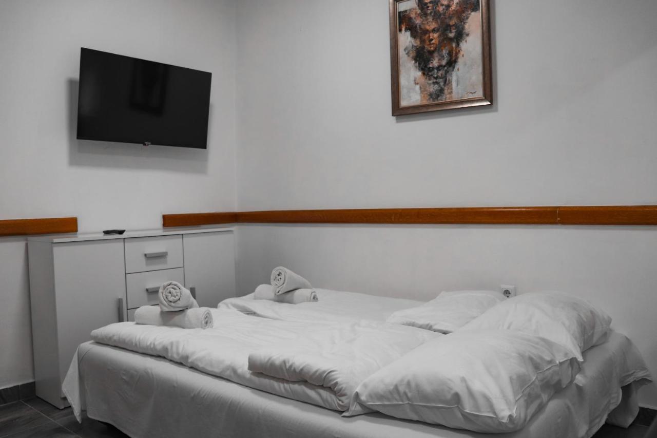Apartament Stan Na Dan Sebastijan Banja Luka Zewnętrze zdjęcie